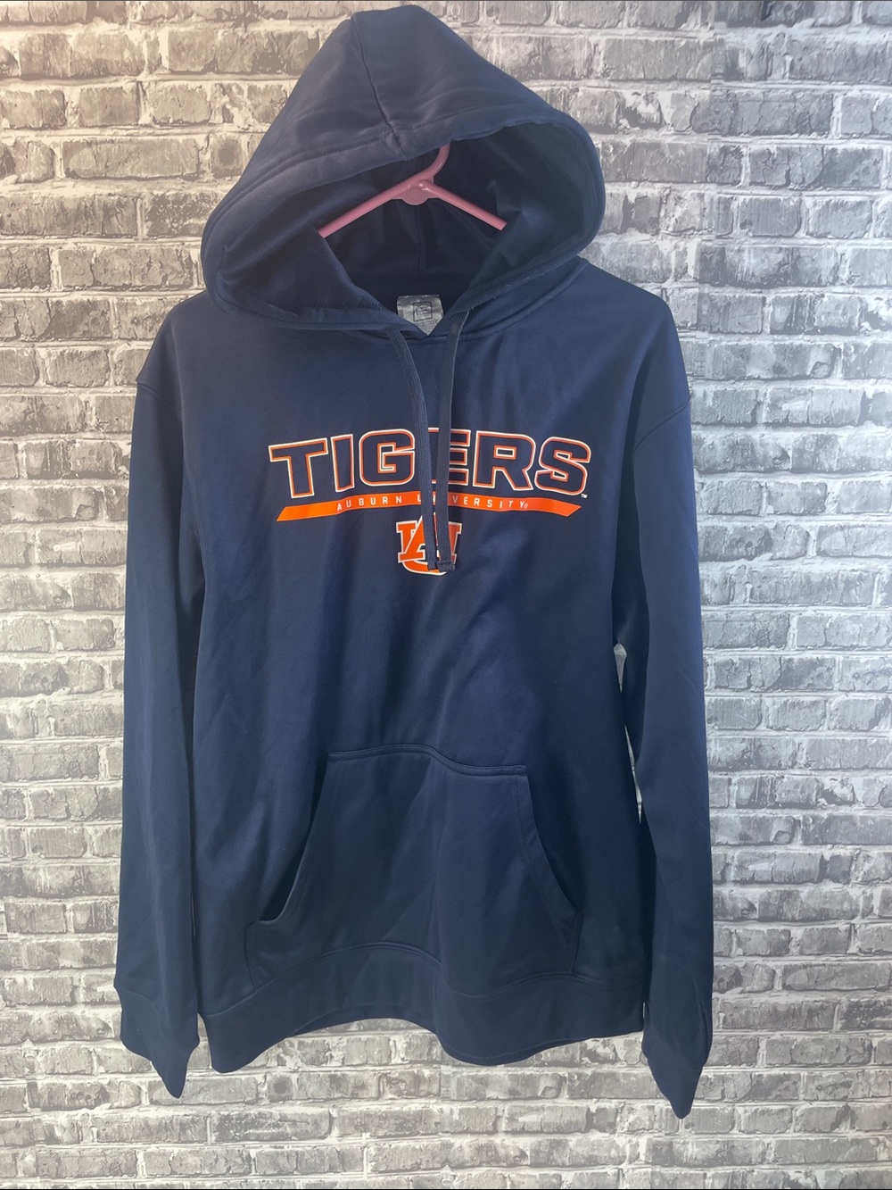 Auburn Tigers
Pro Edge Navy Crewneck Hoodie with Orange Tigers Logo‎